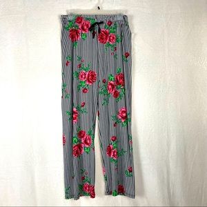 NWT - Womens Versatile Pants - Dress up or Down - Very Lightweight & Super Soft